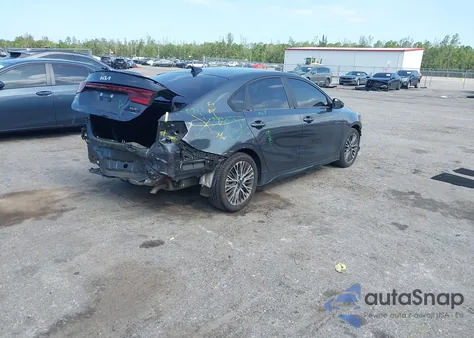 2023 Kia Forte Gt-Line z USA, uszkodzony, nr VIN 3KPF54AD7PE515731